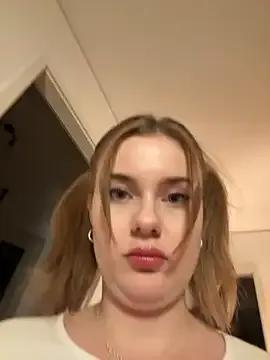 MaribelRiver on StripChat