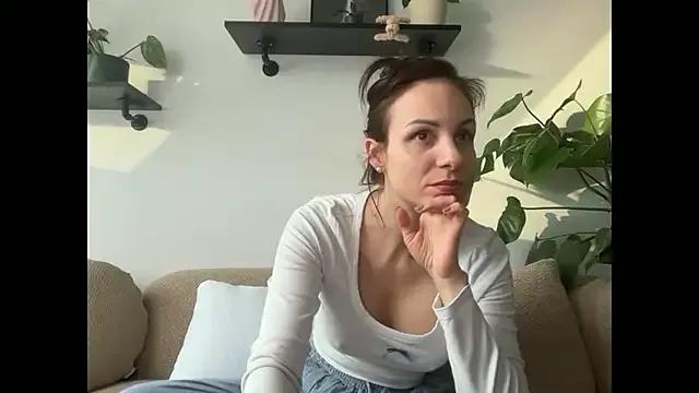 Mary_Wet on StripChat