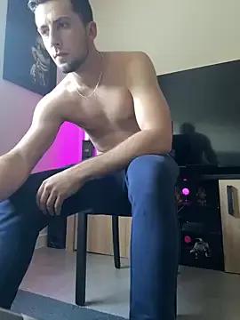 Matt02fr on StripChat