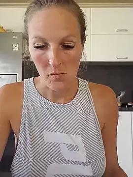 MaviePearl on StripChat