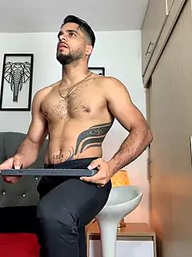 Maximiliano_ford on StripChat
