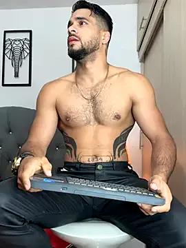 Maximiliano_ford on StripChat