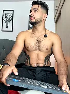 Maximiliano_ford on StripChat