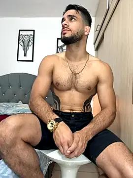 Maximiliano_ford on StripChat