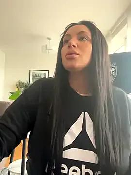 MeghanXO — HAPPY SUNDAY