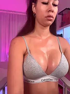 Meliazz on StripChat