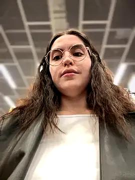 meow_girl on StripChat