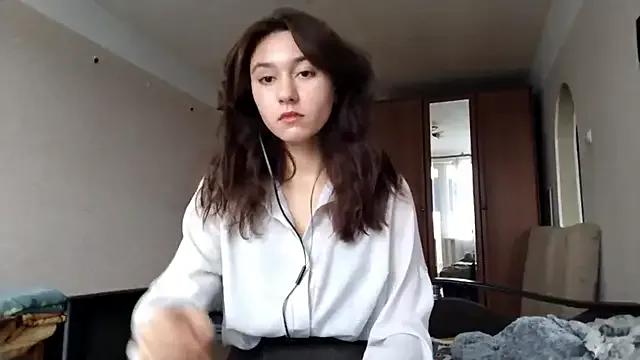 MiaLovelyOne on StripChat