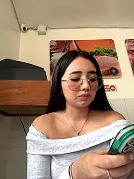 Michelle_Zoe on StripChat