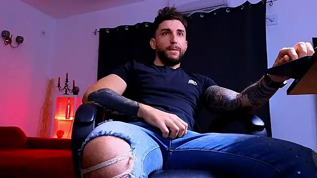 MightyAaron66 on StripChat