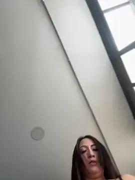 Mila_LS on StripChat