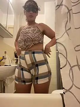 Milana_UK on StripChat