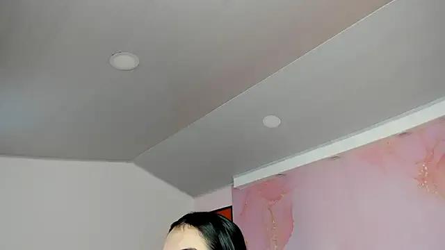 milk_candy18 on StripChat