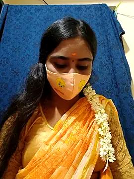 mini-queen on StripChat