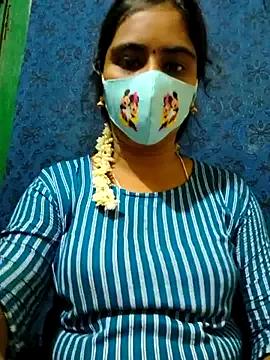 mini-queen on StripChat