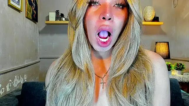 MISSTRESSNathalie_xx on StripChat