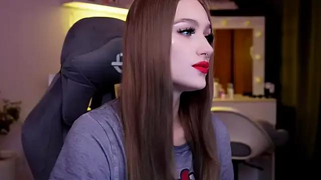 MrsTenderBeast on StripChat