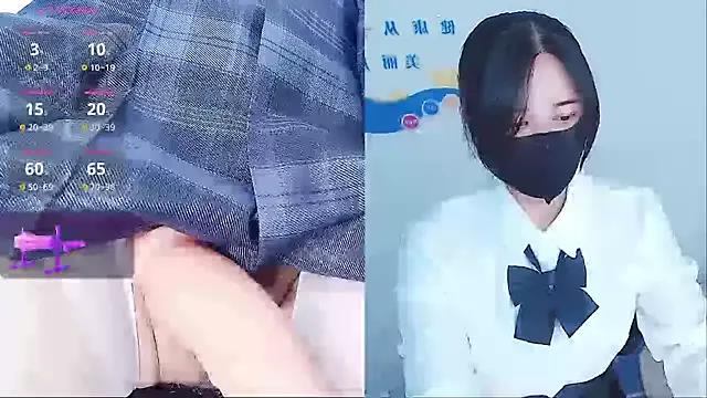 Mya8860 on StripChat