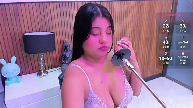 mysticlatina1 on StripChat