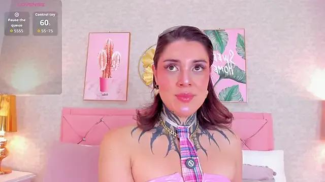 mystikdoll on StripChat