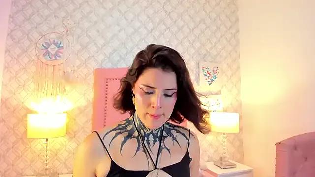 mystikdoll on StripChat