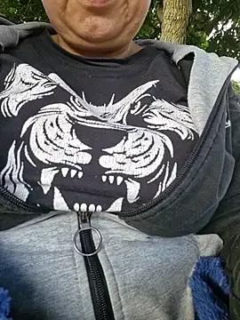 NastyMessySlut on StripChat