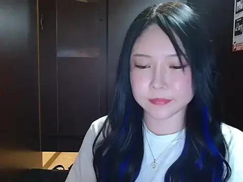 NATINATU252525 on StripChat