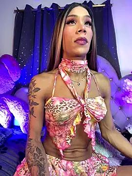 Naugth_channel_ts on StripChat