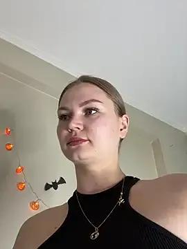 NickiLike on StripChat