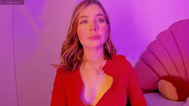 nicol_gw7 on StripChat