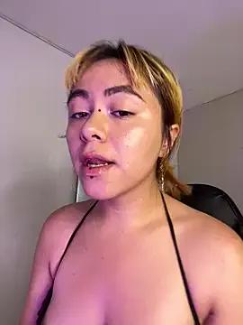 NinaSakura_Eup on StripChat