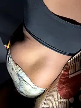 nishababybaby on StripChat