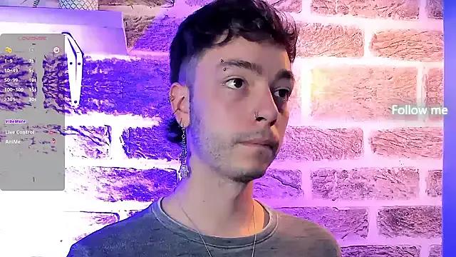 noah_ricci on StripChat