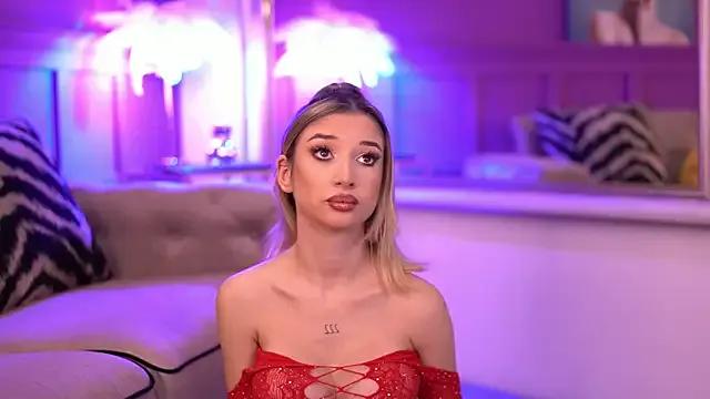 OdetteMason on StripChat