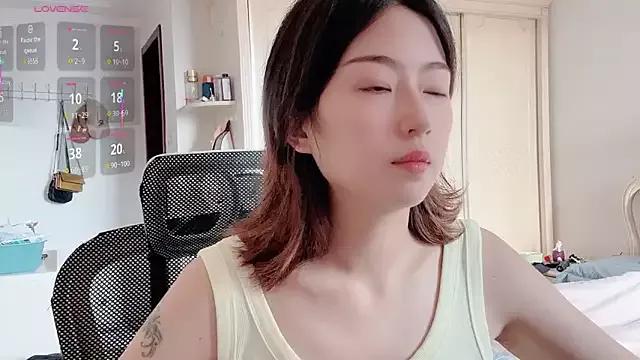 Olivia-l on StripChat