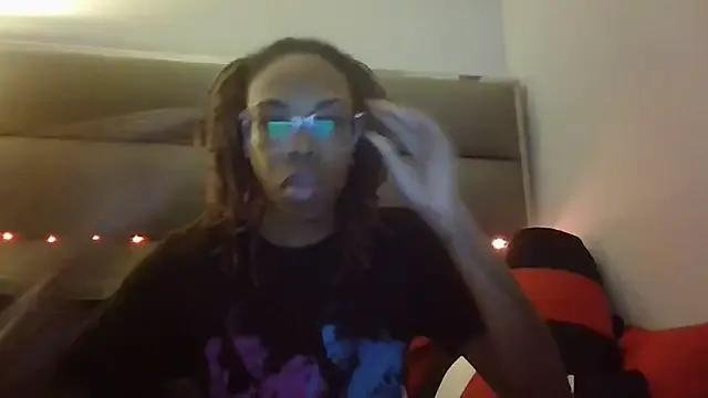 Opal_Rainbow on StripChat