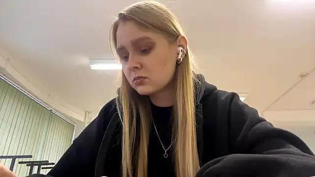 PaulitaSolow — air kiss