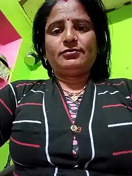 Quin_love143 on StripChat