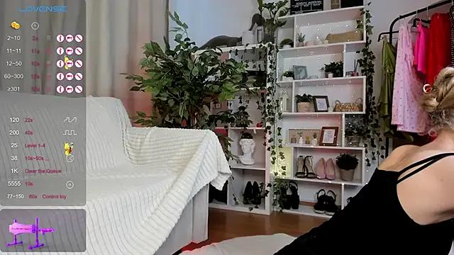 Rachel_Rut on StripChat