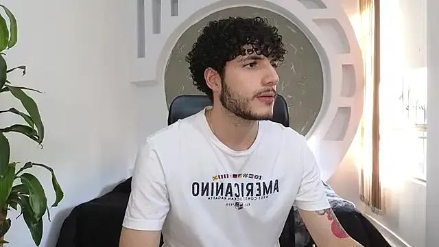 Rafael_Mendezz on StripChat