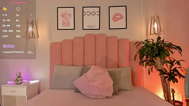 raven_black_ on StripChat