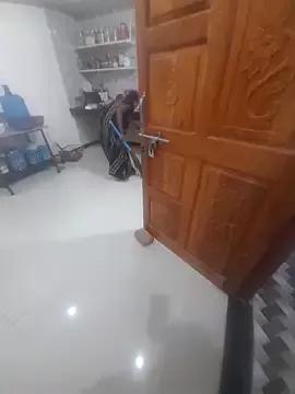 RAYI_Queen_3 on StripChat