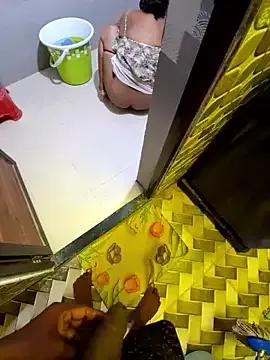 RAYI_Queen_3 on StripChat