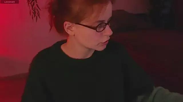 reb_luvng on StripChat