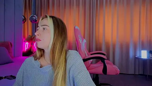 Reina_Cummings on StripChat