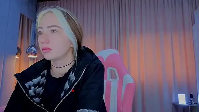 Reina_Cummings on StripChat