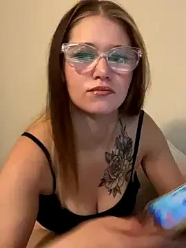 Riley_ray69 on StripChat