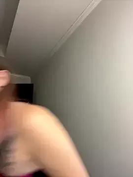 Riley_ray69 on StripChat