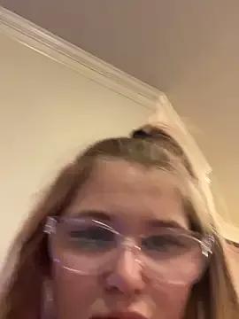 Riley_ray69 on StripChat