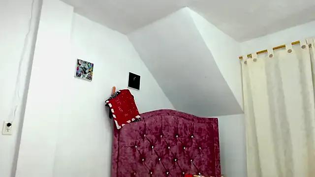 Rossestoner on StripChat